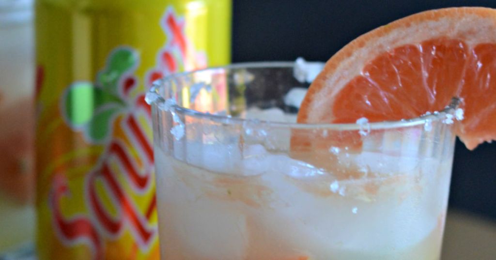 easy citrus paloma cocktail recipe