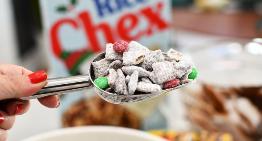 scoop of chex muddy buddies