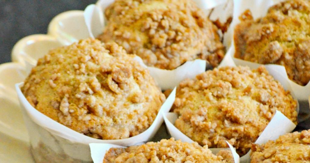 banana crumb muffin recipe