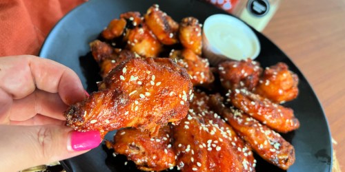 Make Crispy Honey Sriracha Wings Using This Baking Ingredient!