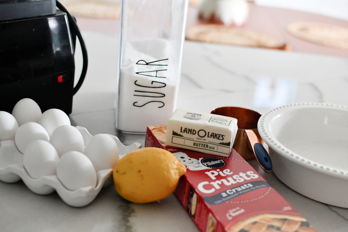 5 ingredients for pie on the counter