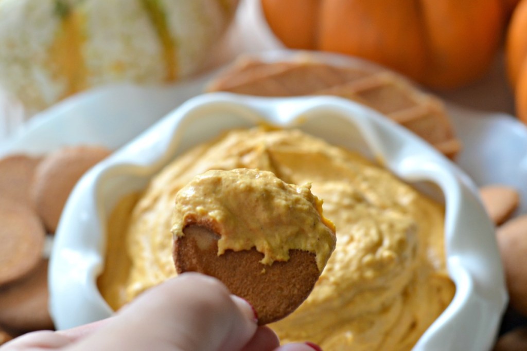 pumpkin pie dipped with nilla wafer