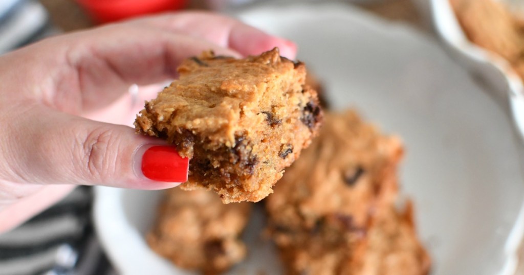 hand holding a peanut butter cookie bar