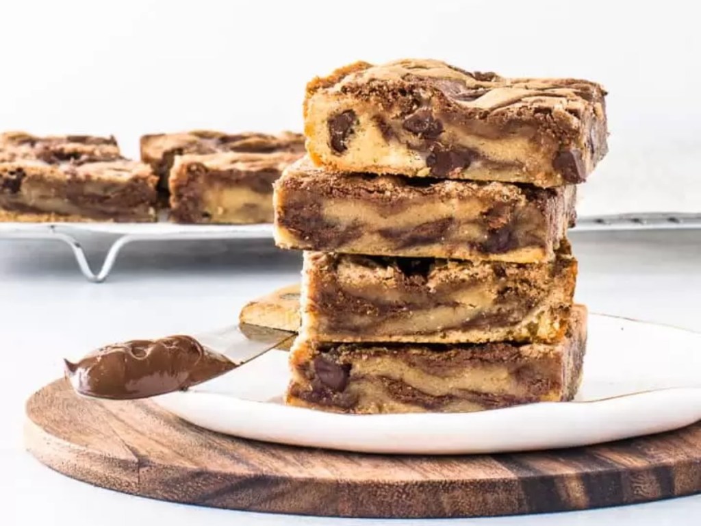 Nutella swirl bars stacked plate