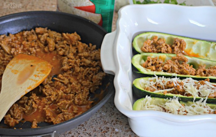 Buffalo chicken and zucchini boats