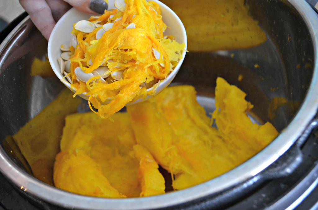 taking pumpkin guts and seeds out of instant pot 