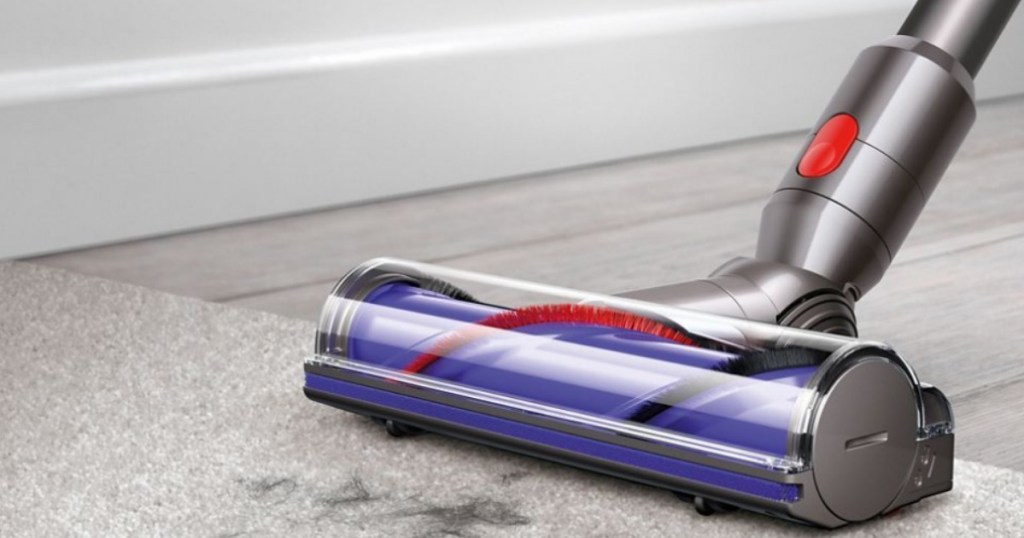 Dyson V8 Absolute vaccuming over hair