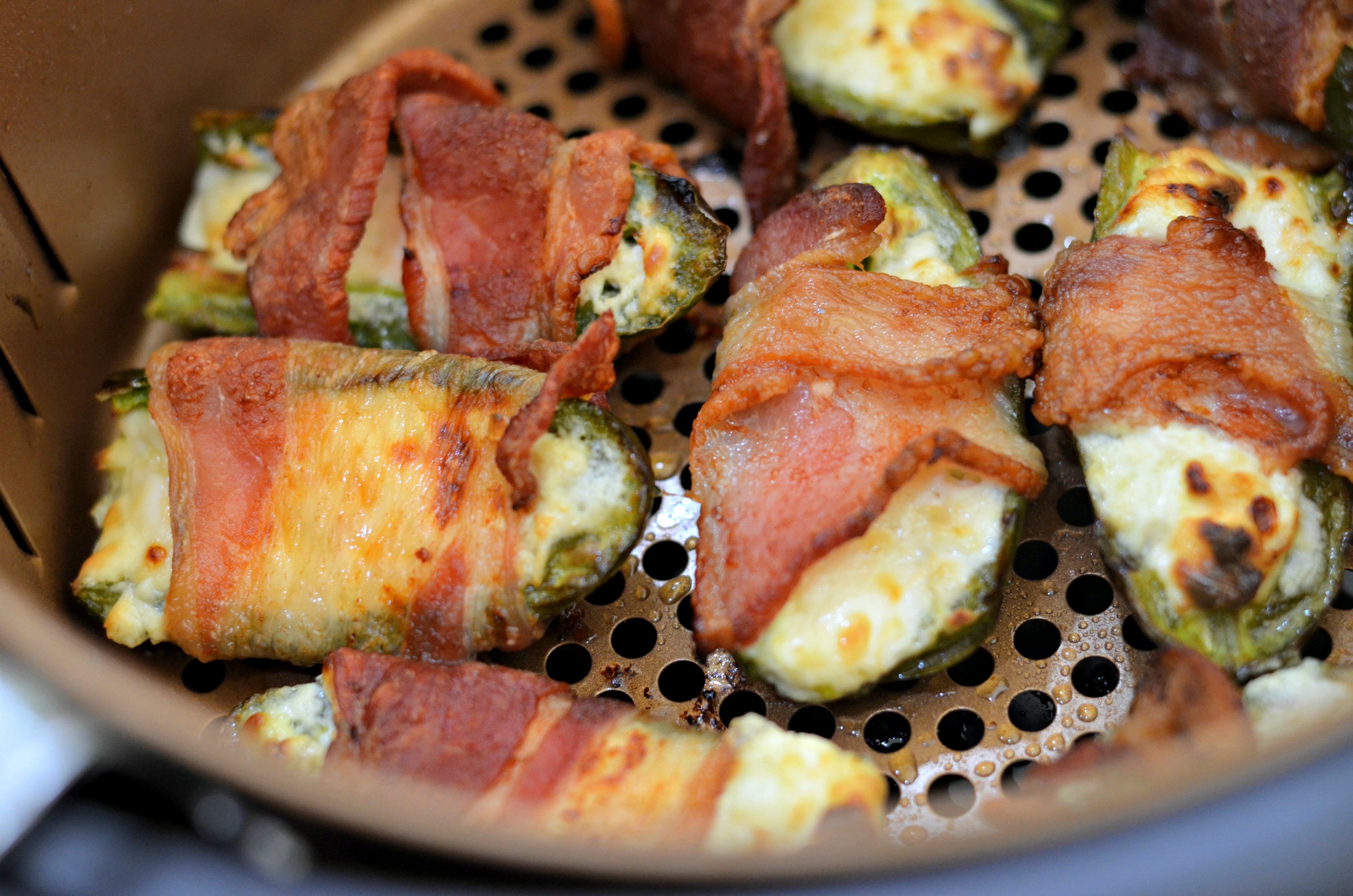 bacon wrapped jalapeno poppers