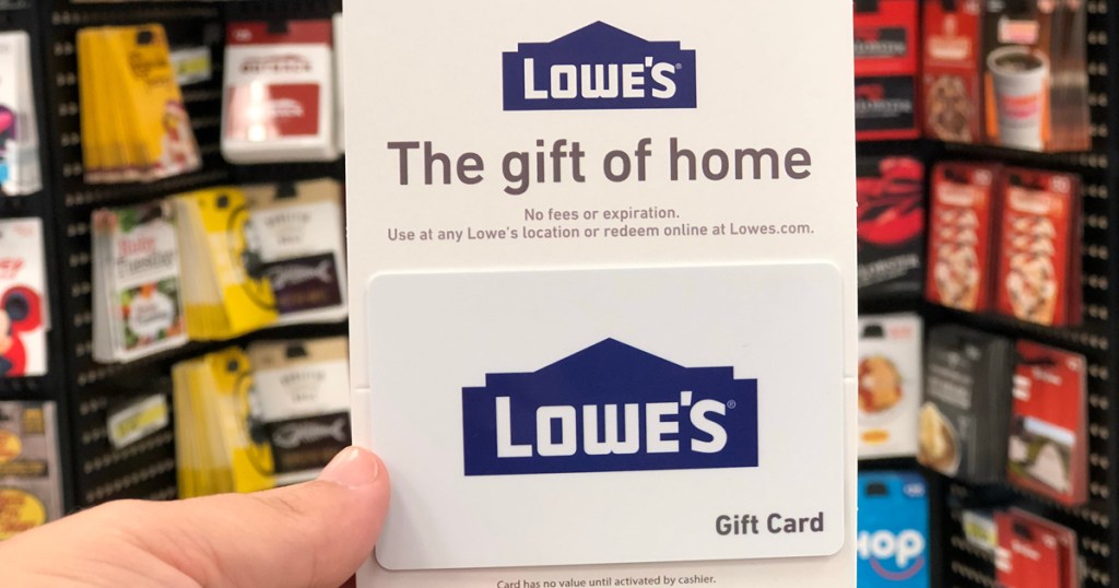 hand holding lowes gift card 