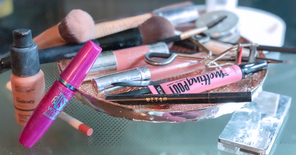 makeup storage hacks using household goods hip2save