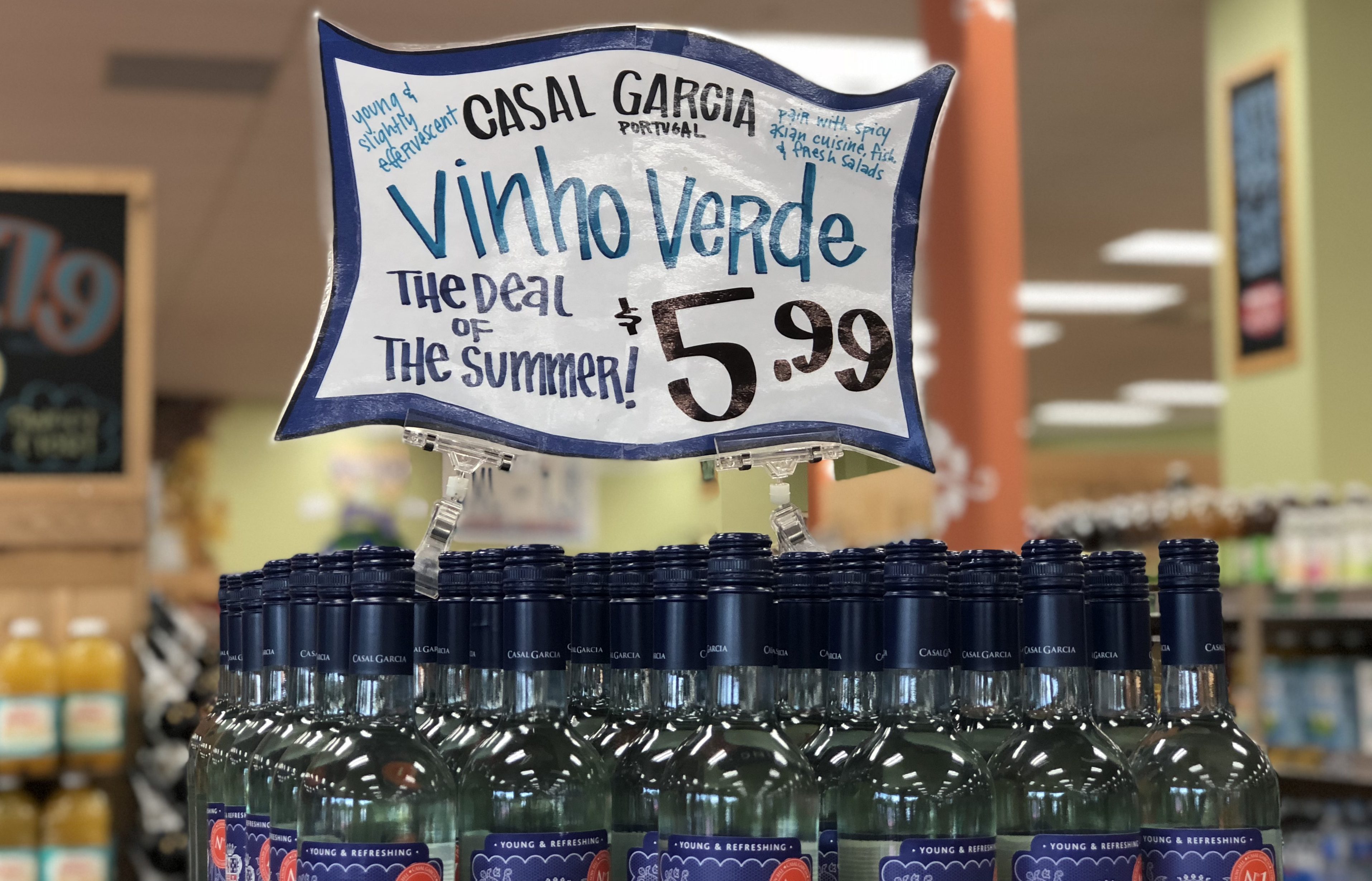 trader joes deals – vinho verde wine