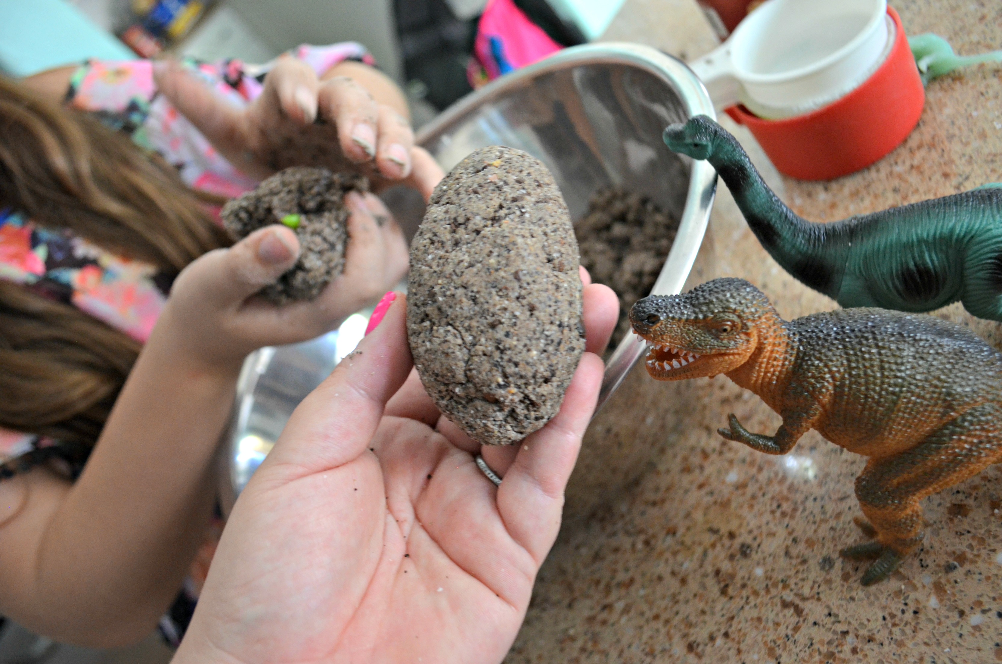 diy dinosaur surprise eggs – Forming the eggs