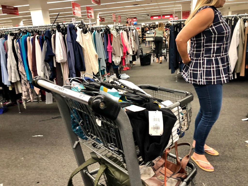  nordstroms last-chance store deals, tips, and tricks – shopping cart filled with items