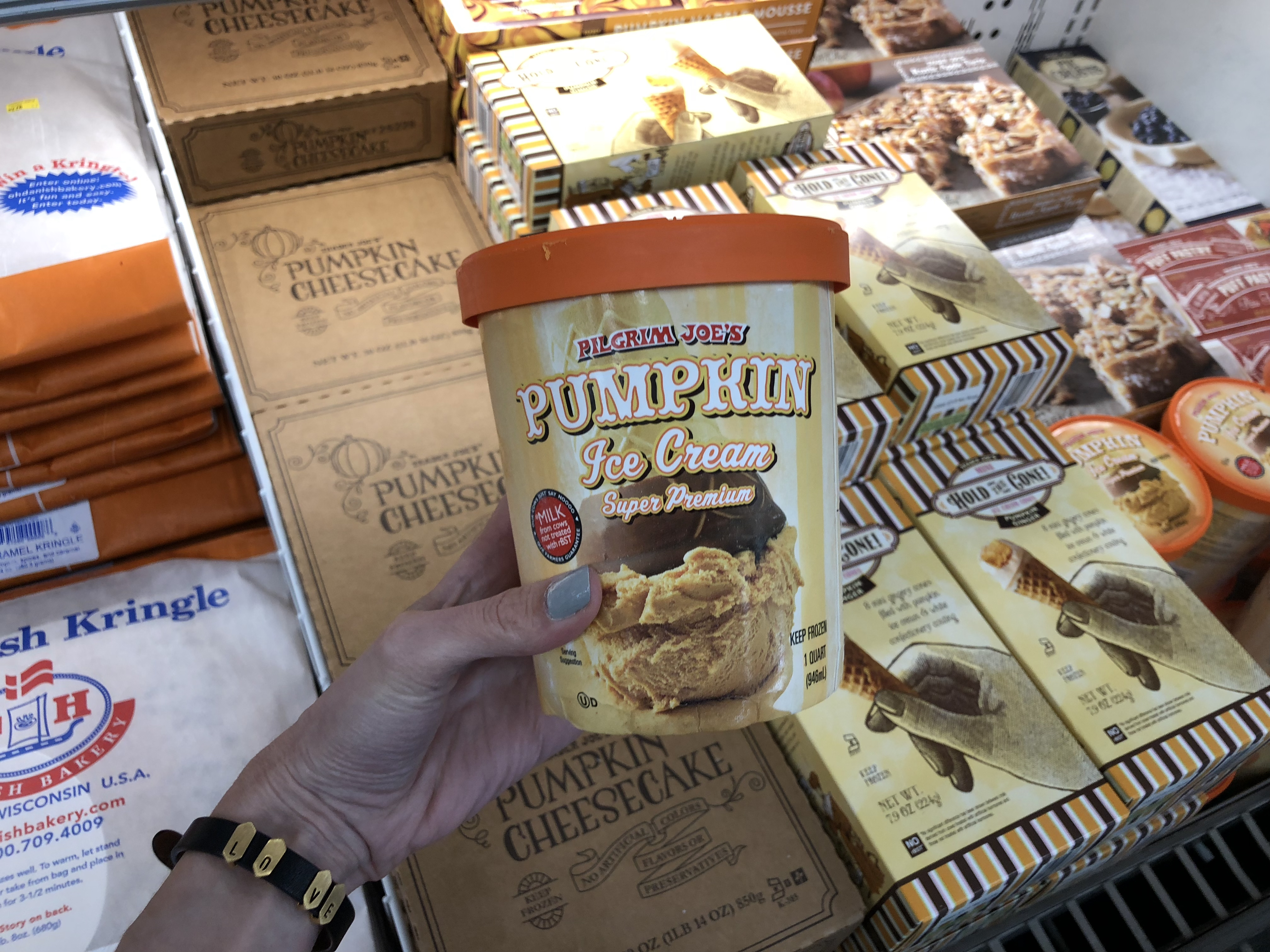 Deals on Trader Joe's Pumpkin items – Pumpkin Ice Cream at Trader Joe's