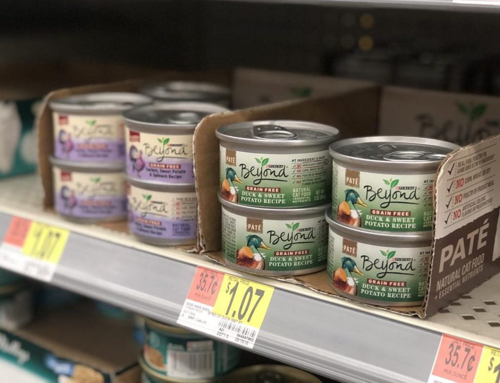 Purina Beyond canned cat food at Walmart