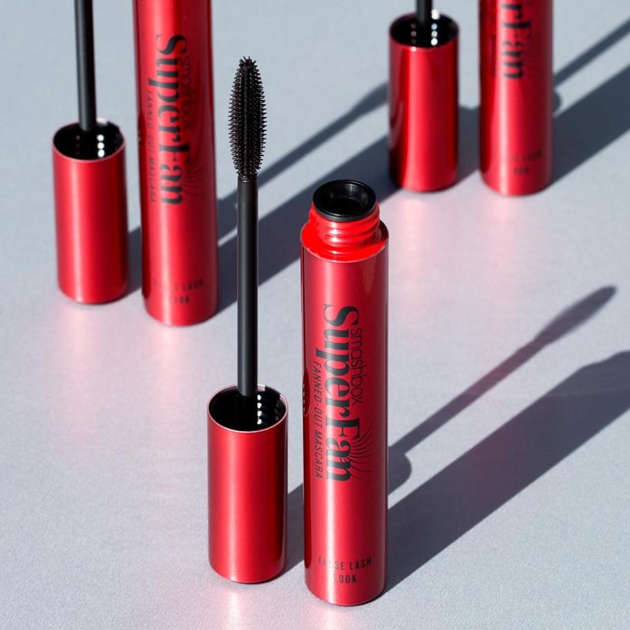 red tubes of Smashbox Super Fan mascara