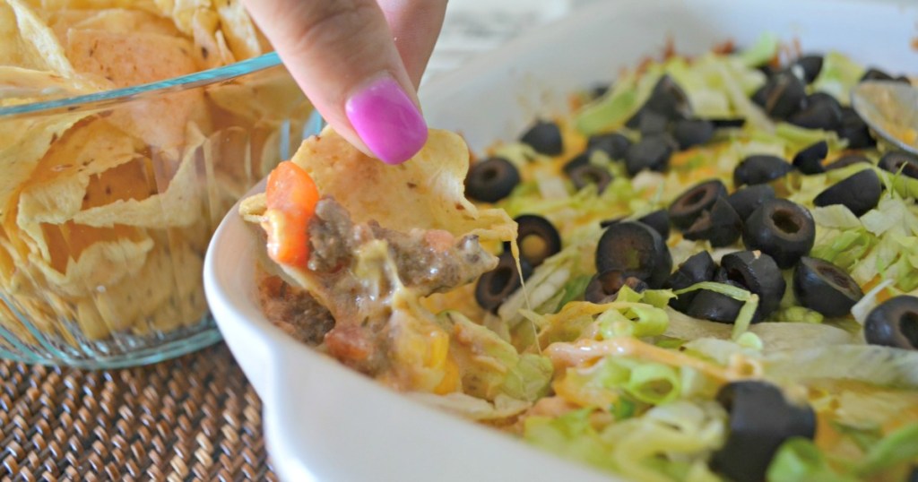 touchdown taco dip with chips