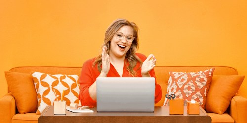 Ditch the onlinemute! Earn Up to $22/hr Working From Home at VIPKID