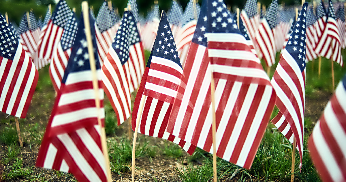 Best Memorial Day Sales (+ Special Offers for Veterans & Military Personnel)