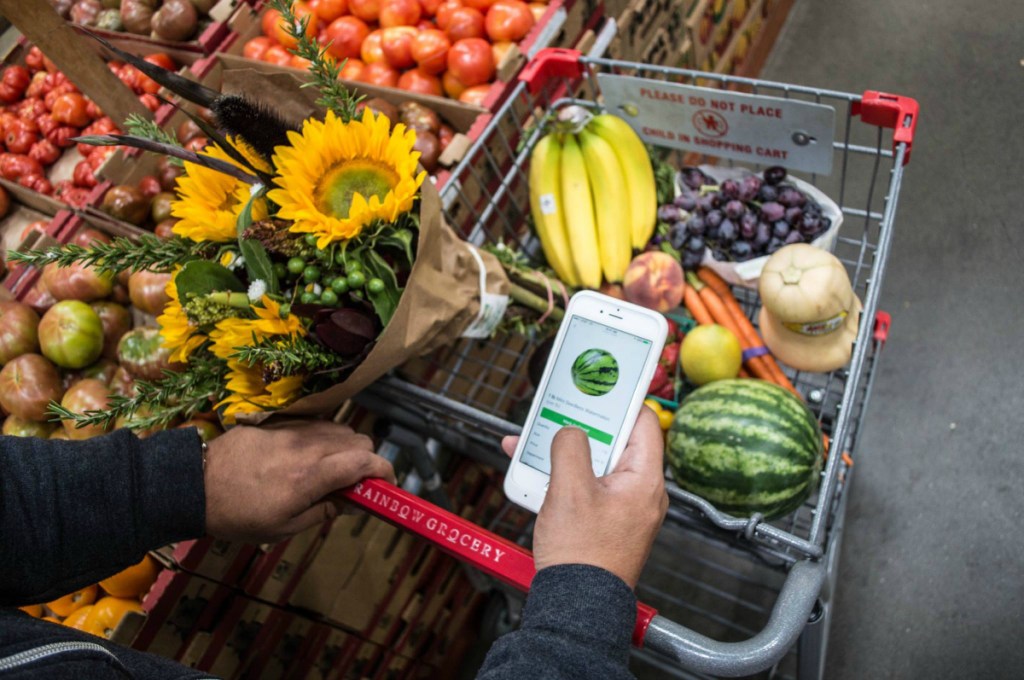 Instacart shopper in store