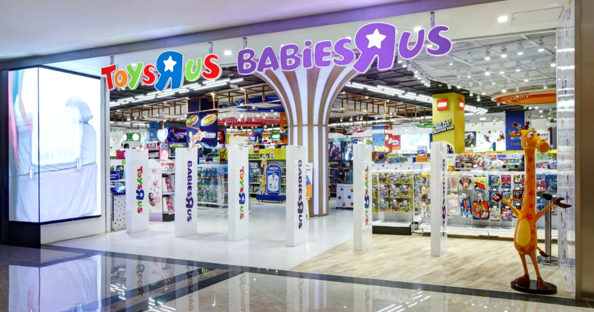 Toys"R"Us and Babies R Us storefront