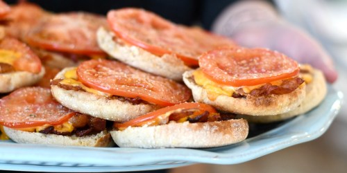 Baked Tomato and Bacon English Muffins (Easy Breakfast Idea)