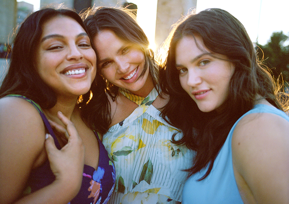 Anthropologie Plus Size models smiling