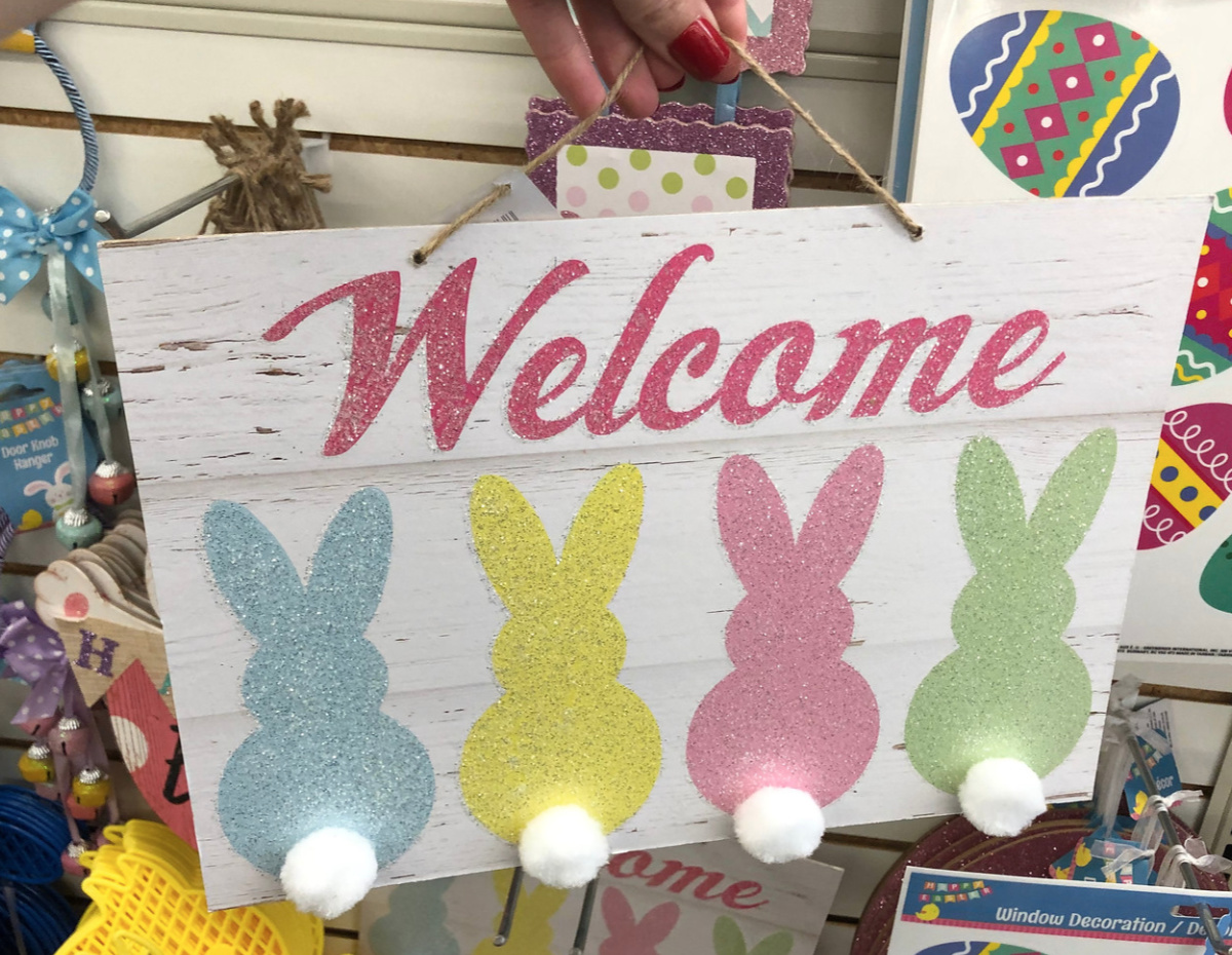 bunny welonlinee sign at Dollar Tree