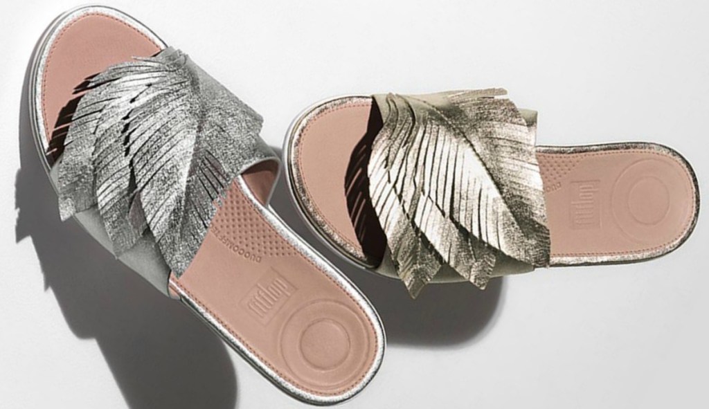 FitFlop Women's Feather Sola Leather Slides in Gold and Silver