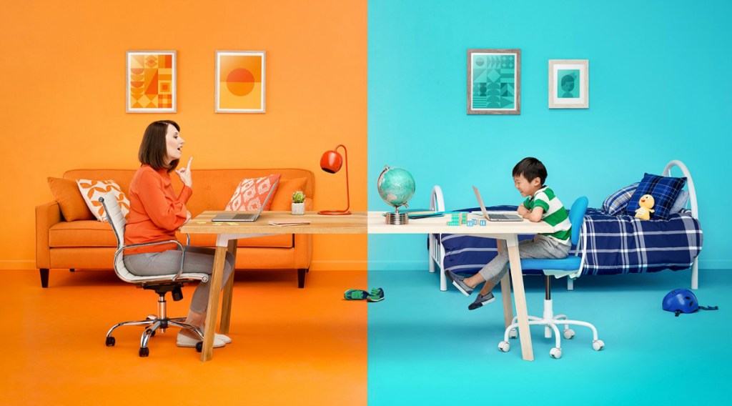 VIPKID teacher and student at desks