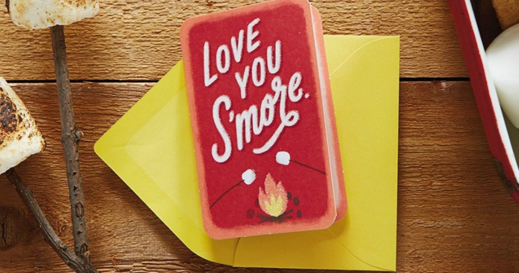 Love you S'more Card on wooden background