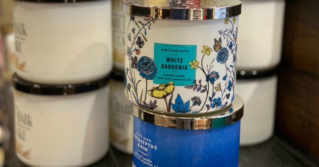 Bath & Body Works White Gardenia candle 