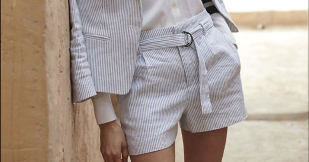 Woman wearing Banana Republic High-Rise 5" Linen-Cotton Short