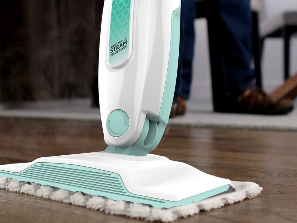 Shark S1000 Steam Mop close up front view cleaning wood floor