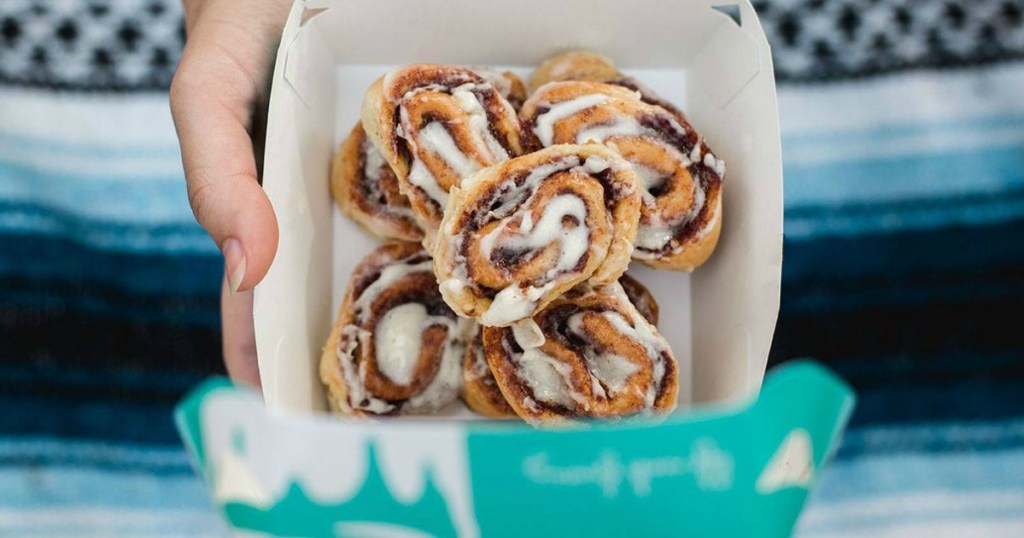 small box of Cinnabon BonBites