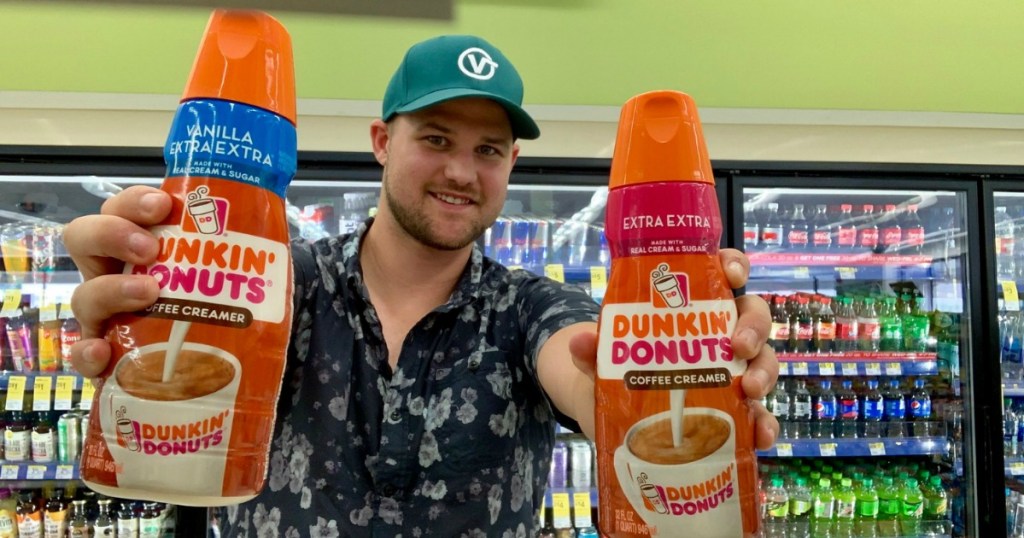 stetson holding up dunkin' donuts creamers