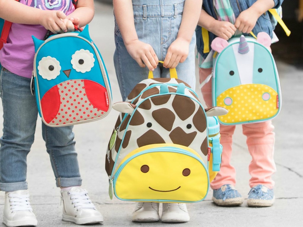 girls carrying their Skip Hop Lunchbags