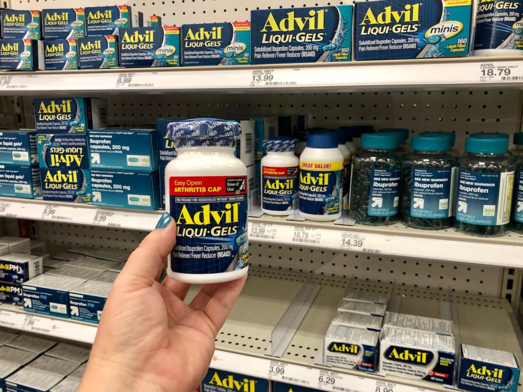 hand holding Advil Liqui-Gels