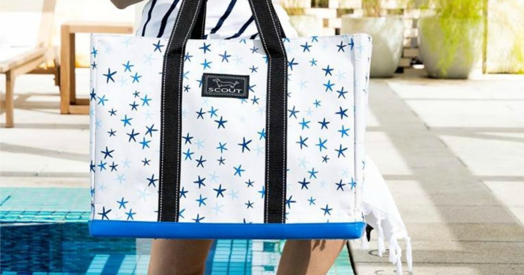 woman carrying Deano Tote Stars