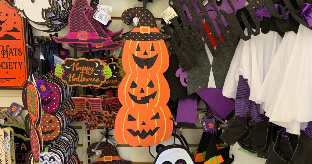 pumpkin halloween sign at dollar tree