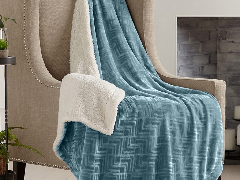 Home Fashion Designs Reversible Berber Velvet Throw (1)