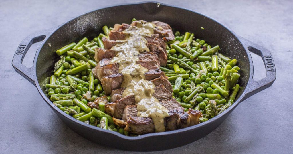 lodge cast iron pan cooking food