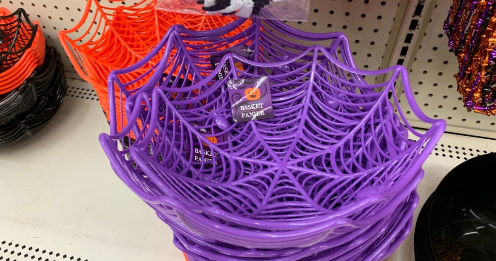 plastic halloween treat bowls at dollar tree