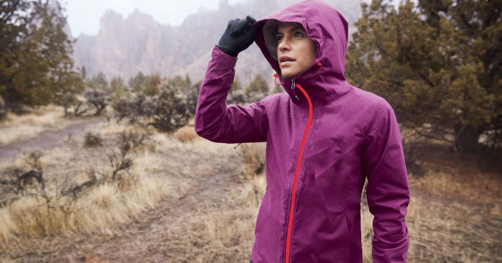 woman wearing eddie bauer Cloud Cap 2.0 Stretch Rain Jacket outdoors