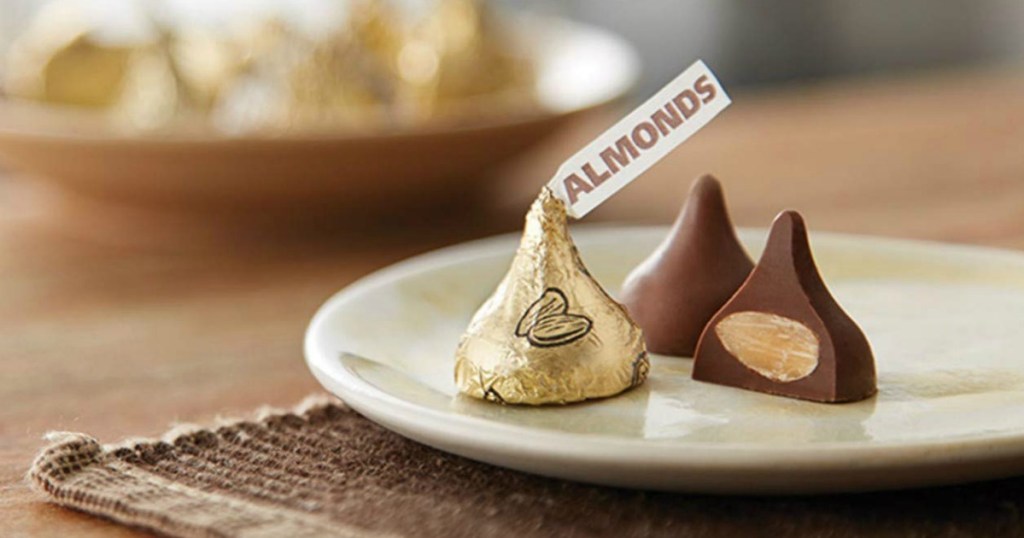 Hershey's Almonds Kisses