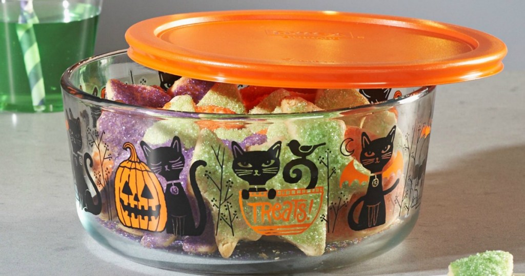 Pyrex halloween container with cats