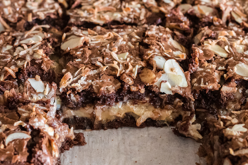 almond joy brownies