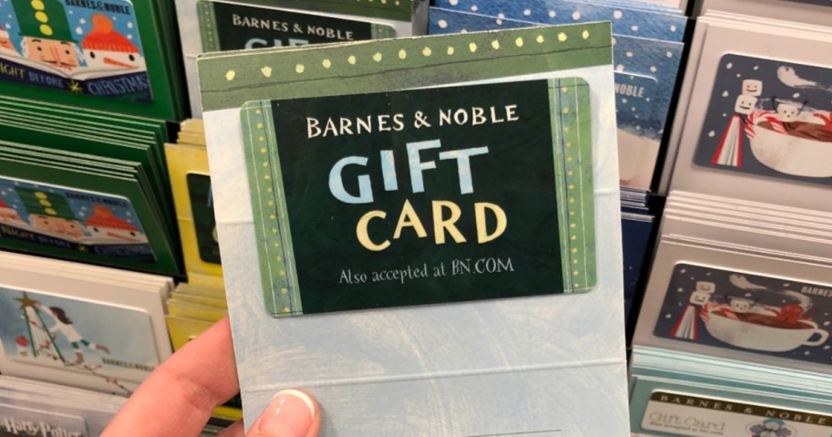 hand holding barnes and noble gift card