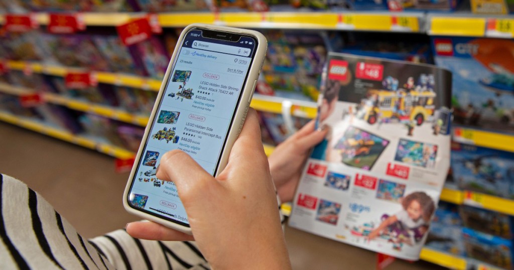 customer using Walmart gift scanner