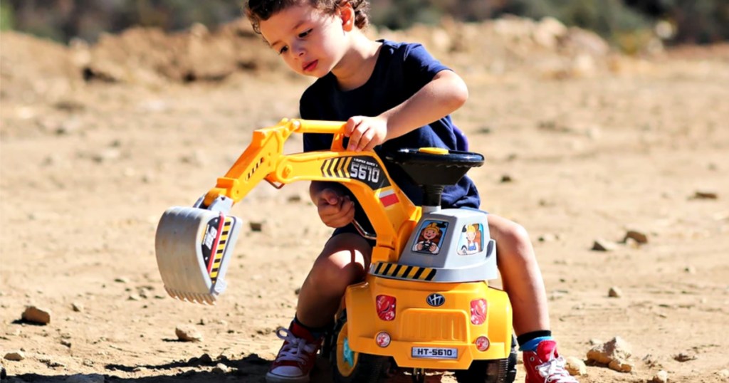 Excavator Ride-On Truck w/ Gardening Set